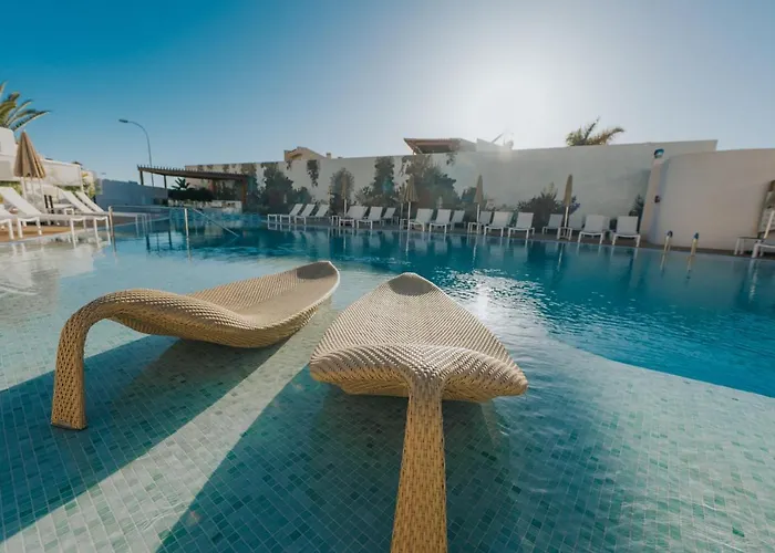 Ohasis Boutique מלון דירות ארונה