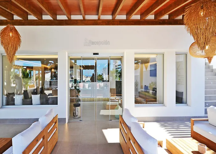 מלון דירות Ohasis Boutique ארונה