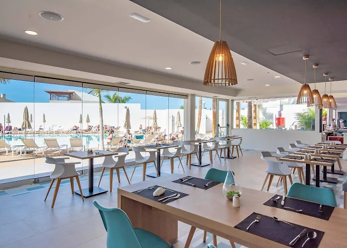 Ohasis Boutique מלון דירות 4*