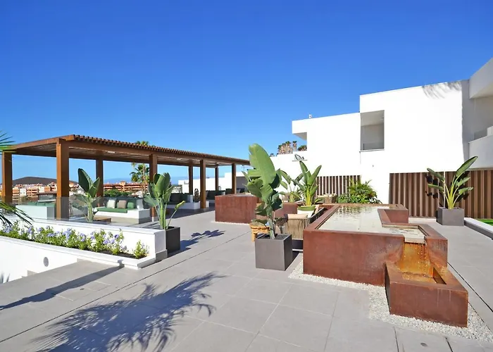 מלון דירות Ohasis Boutique 4*