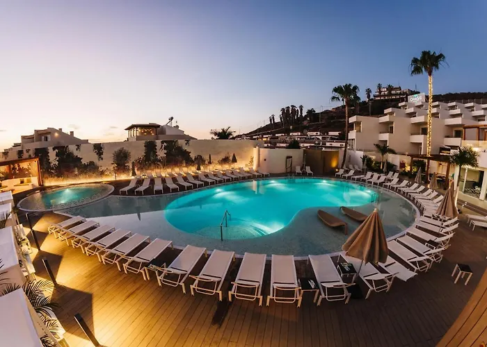 מלון דירות Ohasis Boutique 4*